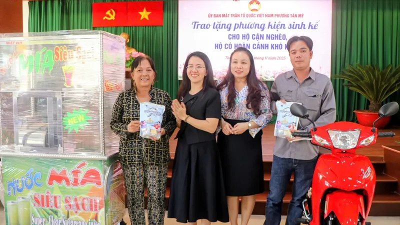 Hoàn thiện khung thể chế để TPHCM bứt phá - Bài 4: Mở rộng mạng lưới an sinh, nâng cao tinh thần phục vụ