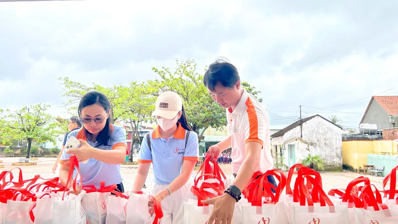 Japfa đồng lòng vì cộng đồng khắc phục hậu quả sau lũ