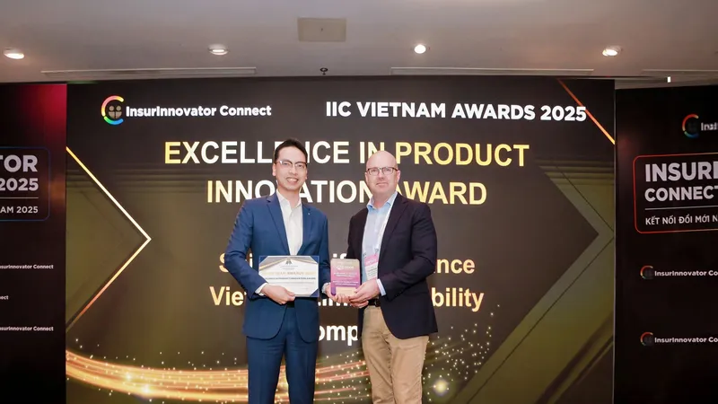 Shinhan Life Việt Nam nhận giải thưởng Excellence in Product Innovation Award
