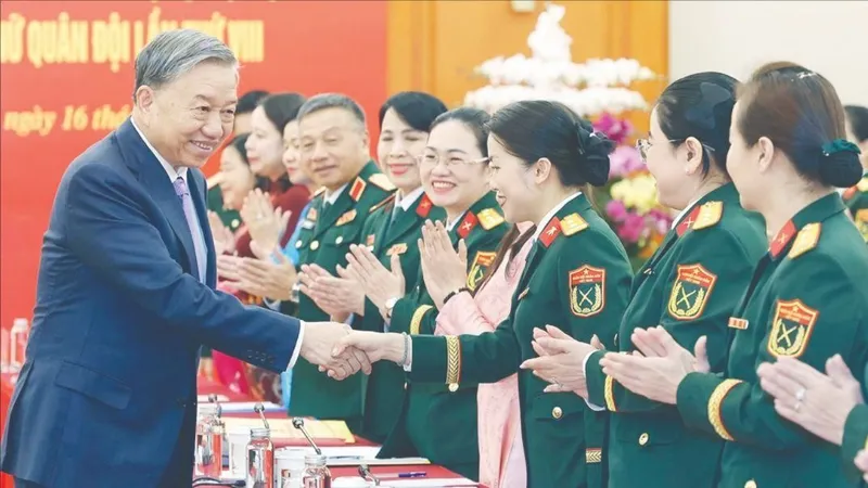 Mỗi cá nhân phụ nữ Quân đội phải là một gương sáng