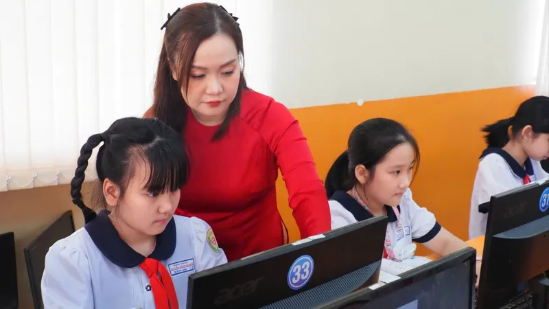 Không biến trường học thành nơi làm dịch vụ