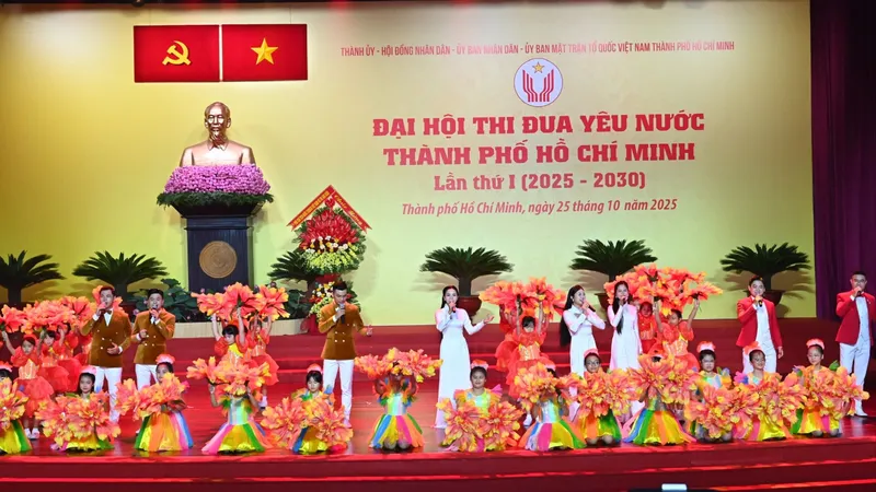 Truyền cảm hứng để đất nước bước vào kỷ nguyên mới