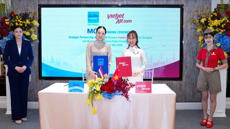 Madam Pang và Tiến sĩ Nguyễn Thị Phương Thảo đồng hành vì bóng đá và tình hữu nghị Việt Nam – Thái Lan