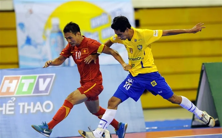 Danh thủ Nguyễn Bảo Quân là đội trưởng của đội tuyển futsal Việt Nam năm 2013. Ảnh: Tư liệu