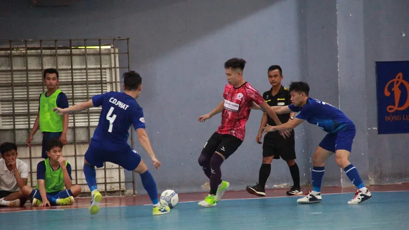 Quận 8 với tập hợp các cầu thủ Thái Sơn Nam đã vào chơi trận chung kết. ẢNH: CHẤT NGUYỄN