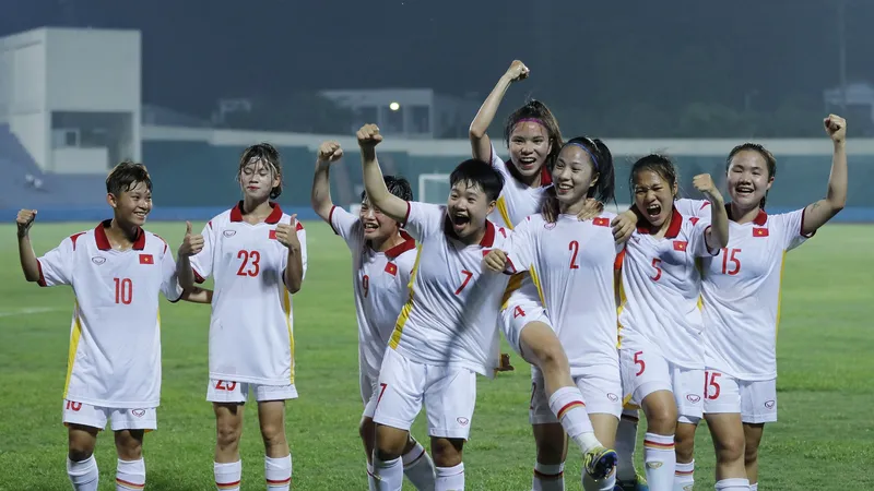U20 nữ Việt Nam đán bại U20 nữ Lebanon. ẢNH: MINH HOÀNG 
