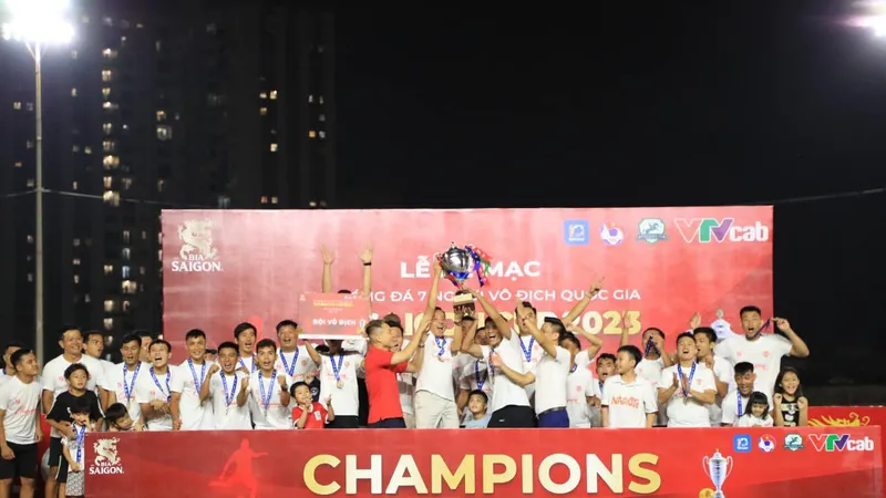 An Biên trở thành tân vương của SPL. ẢNH: TÂM HÀ 