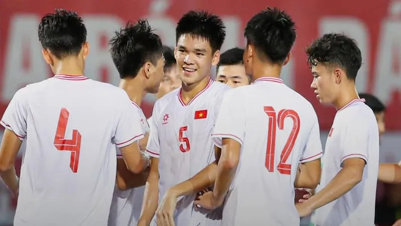 Niềm vui chiến thắng của U20 Việt Nam trước U20 Bangladesh. 