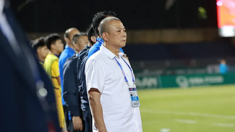 HLV Phạm Anh Tuấn của SLNA đã gửi đơn xin từ chức sau vòng 7 V-League 2024-2025. 