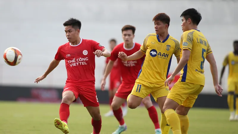 TC-Viettel dù làm khách tại Vinh nhưng vẫn được đánh giá cao hơn SLNA. ẢNH: VPF 