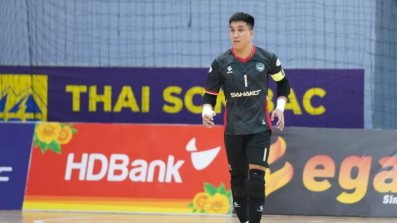 Thủ môn đội trưởng Mai Xuân Hiệp của Sahako. ẢNH: ANH TRẦN 