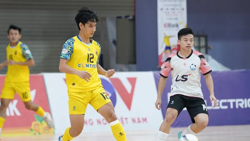 Tuyển thủ Lê Quốc Nam tỏa sáng ở vòng cuối cùng tại Giải Futsal VĐQG 2025. ẢNH: ANH TRẦN 