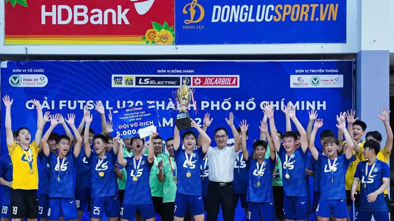 U20 Futsal Thái Sơn Nam bảo vệ thành công danh hiệu tại Giải U20 Futsal TPHCM 2025. ẢNH: ANH TRẦN