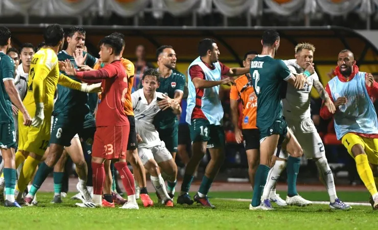 Ẩu đả ở trận chung kết King's Cup 2025 giữa Thái Lan - Iraq