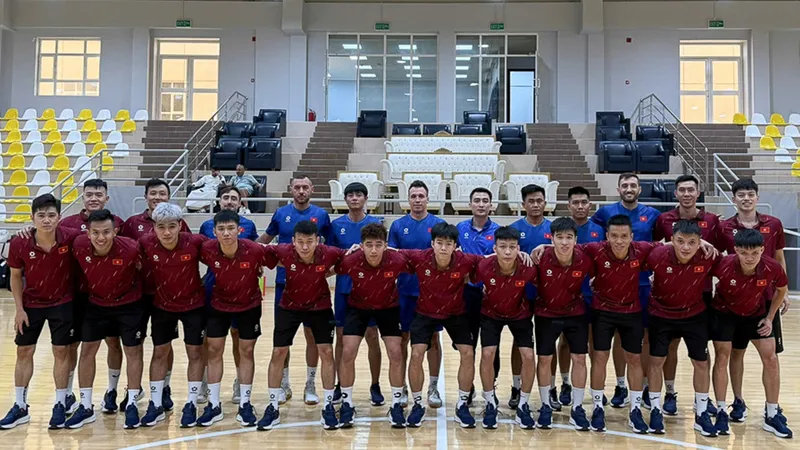 Đội tuyển futsal Việt Nam đã có những buổi tập đầu tiên tại Kuwait. ẢNH: ANH TRẦN 