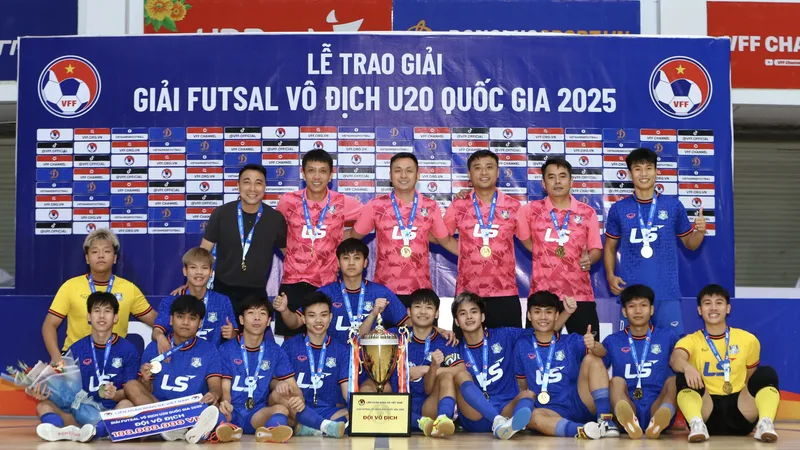 Đương kim vô địch Futsal U20 Quốc gia Thái Sơn Bắc đóng góp nhiều tuyển thủ cho Futsal U19 Việt Nam. ẢNH: TÂM HÀ