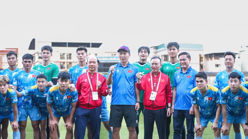 Trưởng đoàn Thể thao Việt Nam: Đội tuyển U22 Việt Nam phải giữ vững tinh thần quyết tâm cao nhất