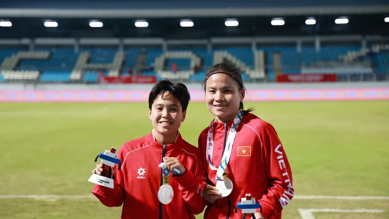 Các nữ tuyển thủ Việt Nam vẫn xem thành tích tại SEA Games 33 là cột mốc đáng nhớ. ẢNH: DŨNG PHƯƠNG 