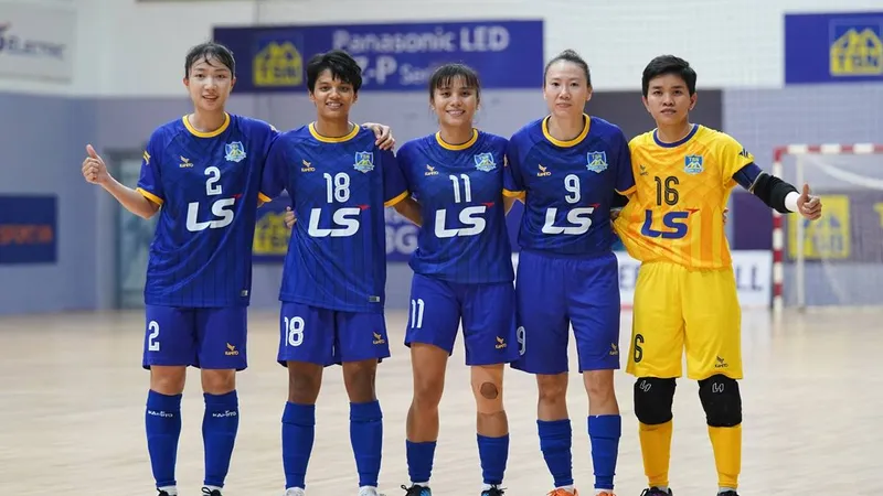 Các cô gái Thái Sơn Nam TPHCM sắp bảo vệ thành công danh hiệu tại Giải futsal nữ VĐQG. ẢNH: QUỐC KHANH 
