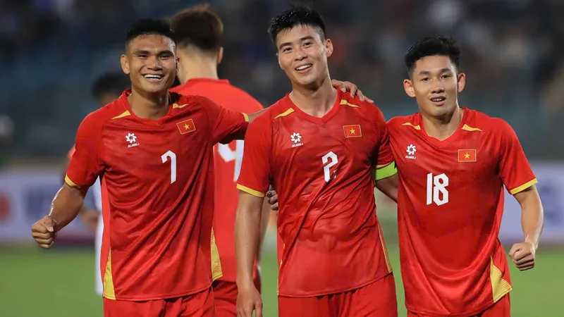 Đội tuyển Việt Nam thắng dễ 3-0 trước Bangladesh. ẢNH: MINH HOÀNG 