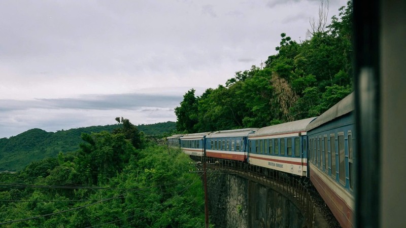 AI 借助人工智能应用短途火车票可降价35%