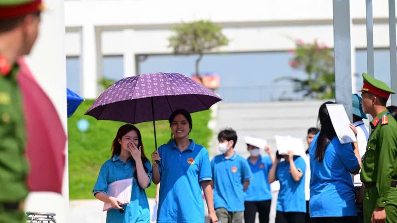 宣光省考生于8月14日至15日参加补考。 图：杜忠
