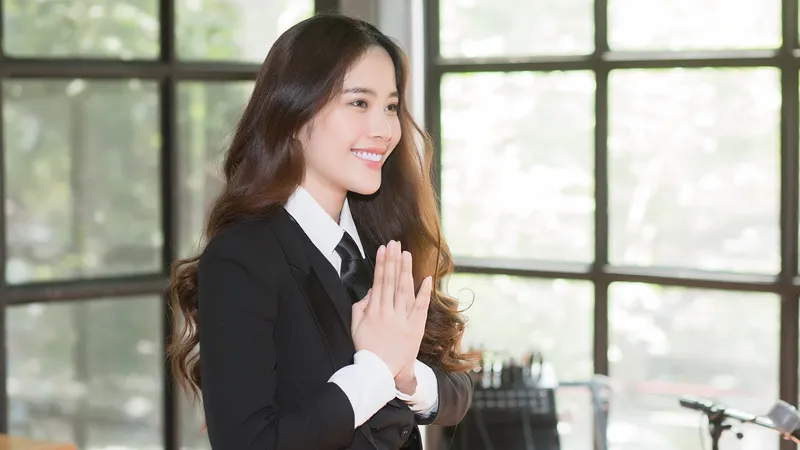 Nam Em “chơi lớn” khi ra mắt MV tại Thái Lan