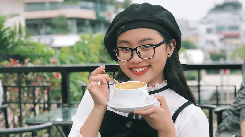 Phương Mỹ Chi khiến fan thích thú khi cover hit “HongKong1”