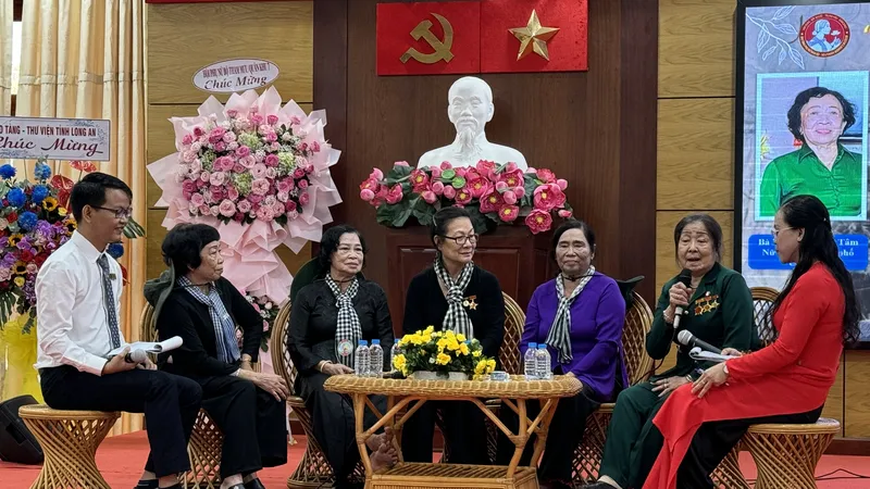 Tuổi xuân gửi lại nơi tuyến lửa