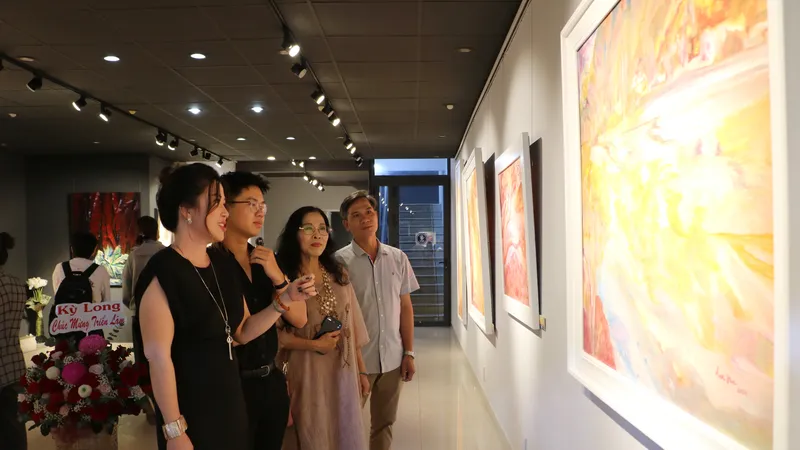 Triển lãm “Thú tiêu dao”, sự giao thoa của những điều khác biệt