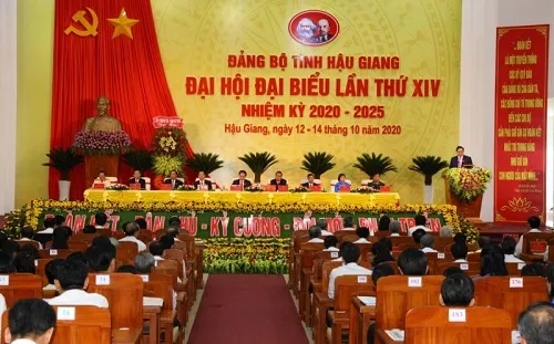 Đồng chí Lê Tiến Châu tái đắc cử Bí thư Tỉnh ủy Hậu Giang