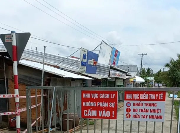 Một khu vực phong tỏa ở thị xã Long Mỹ, tỉnh Hậu Giang