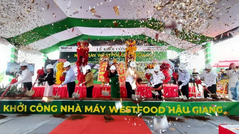 Quang cảnh lễ khởi công
