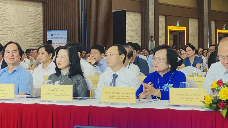 Huy động mọi nguồn lực để phục vụ y tế tốt nhất cho nhân dân 