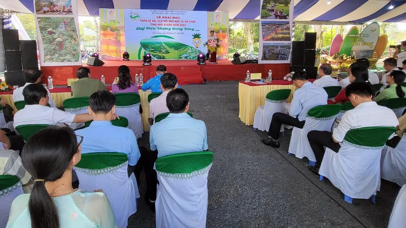 Quang cảnh lễ khai mạc