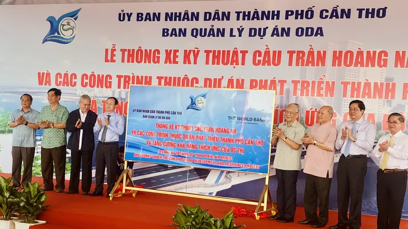 Quang cảnh lễ thông xe kỹ thuật