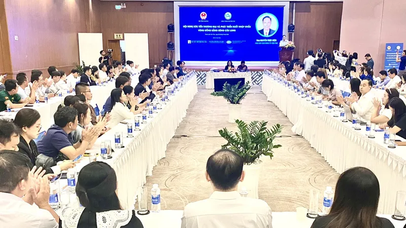 Quang cảnh hội nghị