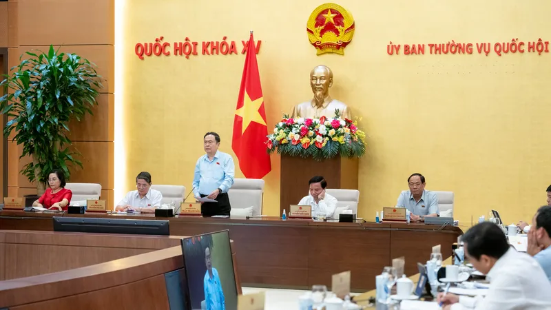 Bế mạc phiên họp chuyên đề pháp luật tháng 8 của Ủy ban Thường vụ Quốc hội