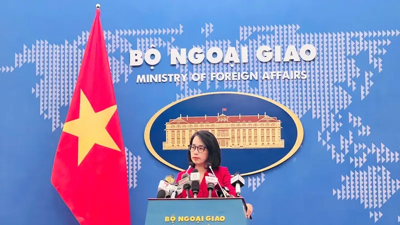 Bộ Ngoại giao khuyến cáo công dân Việt Nam trước diễn biến xung đột leo thang nguy hiểm ở Ukraine