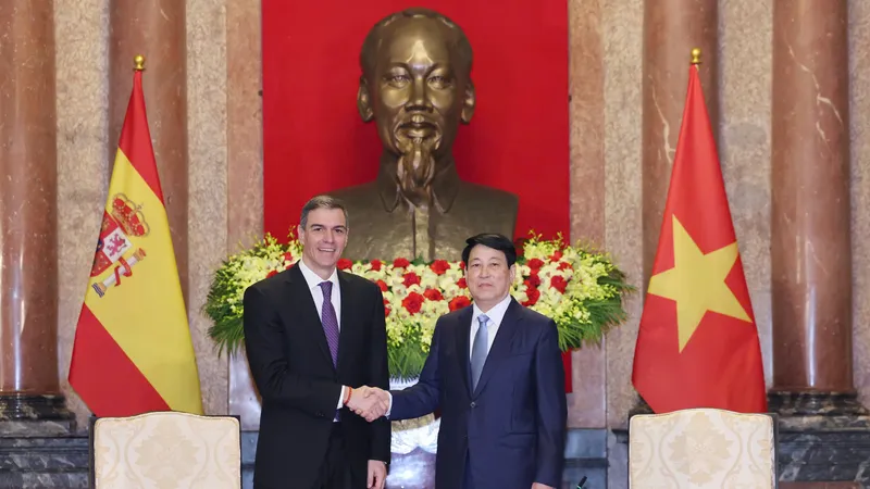 Chủ tịch nước Lương Cường tiếp Thủ tướng Tây Ban Nha Pedro Sánchez 