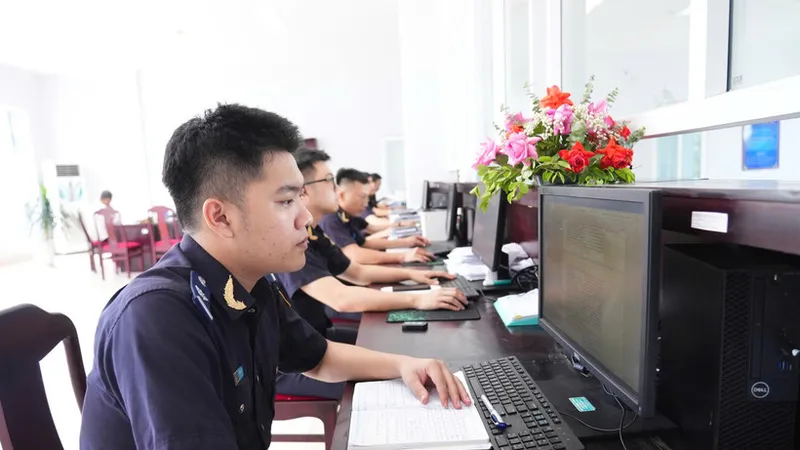 Hải quan tăng cường ngăn chặn tình trạng buôn lậu vàng