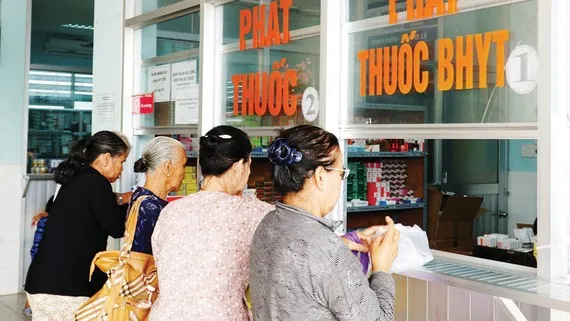 Lập 4 đoàn kiểm tra cung ứng, sử dụng thuốc, vật tư y tế tại bệnh viện