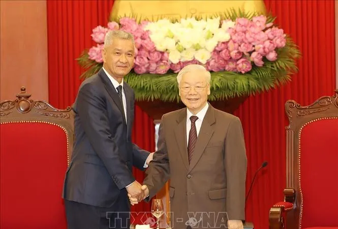 Tổng Bí thư Nguyễn Phú Trọng tiếp đồng chí Anouphap Tounalom, Bí thư Trung ương Đảng Nhân dân Cách mạng Lào, Bí thư Thành ủy, Chủ tịch HĐND thủ đô Viêng Chăn (Lào), thăm và làm việc tại Việt Nam