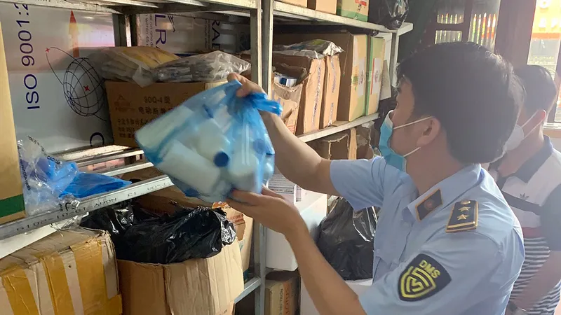 Cơ sở kinh doanh thuốc thú y và vaccine lậu ở thị trấn Hồ, huyện Thuận Thành (tỉnh Bắc Ninh) từng bị xử phạt 26 triệu đồng