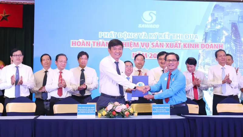 Ban Tổng Giám đốc và Ban chấp hành Công đoàn SAWACO ký kết thi đua, hoàn thành kế hoạch sản xuất kinh doanh năm 2023