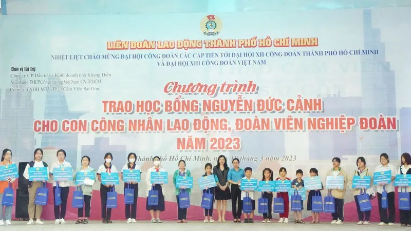 Trao 440 suất học bổng Nguyễn Đức Cảnh 