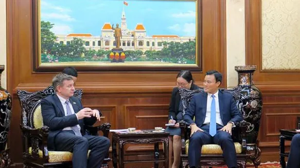 Tăng cường hợp tác giữa TPHCM và OIF 