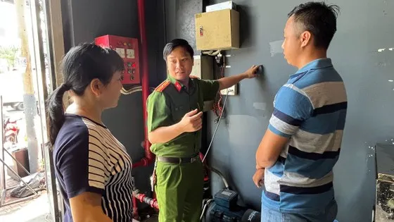 Gỡ vướng về PCCC cho karaoke, quán bar, vũ trường ở TPHCM 