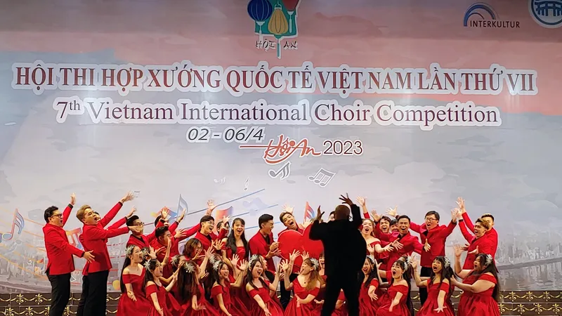 Saigon Choir tại Hội thi Hợp xướng quốc tế Việt Nam lần VII