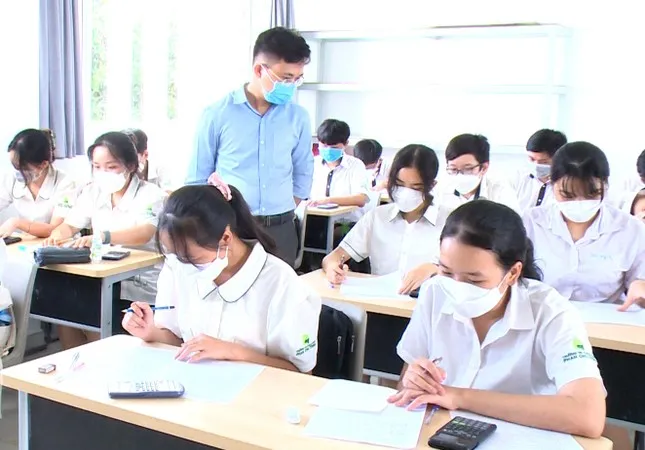 Bình Dương: Xử lý trách nhiệm vì cho học sinh thi nhầm ngày 